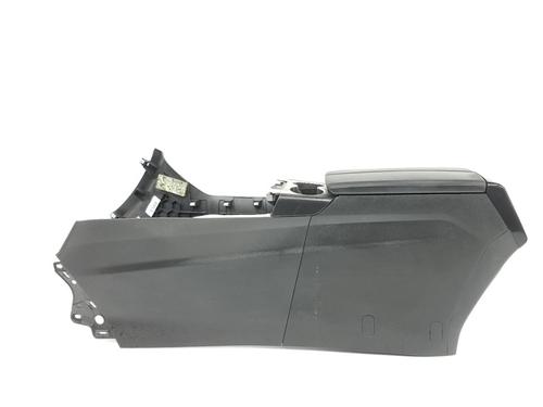 Used Armrest / Center console Armrest / Center console DS DS 7 Crossback (J4_, JR_, JC_) E-TENSE 225 (J4DGZU, J45GQU) (224 hp) 8888668 8888668
