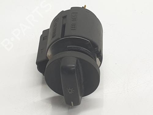 Used Headlight switch BMW 5 (E39) 520 d (136 hp) 20492545