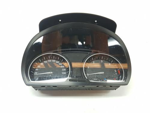 Used Instrument cluster BMW X3 (E83) xDrive 20 d (177 hp) 17561916
