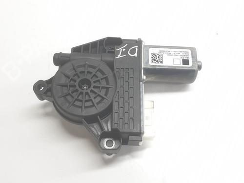 Used Left front window motor BMW 1 (F40) 118 d (150 hp) 30530302