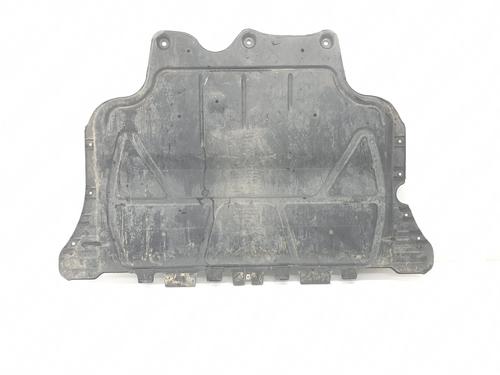 Used Underbody protection VW GOLF VII (5G1, BQ1, BE1, BE2) 1.2 TSI (105 hp) 26973912