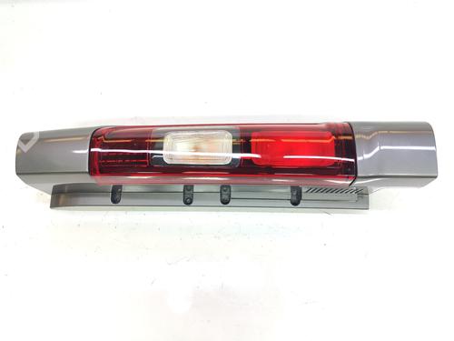Used Right taillight RENAULT TRAFIC III Bus (JG_) 1.6 dCi 125 (JGMH) (125 hp) 10228723