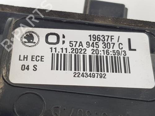 Left tailgate light SKODA KAROQ (NU7, ND7) 2.0 TDI | BP36020824C79 - Image 6
