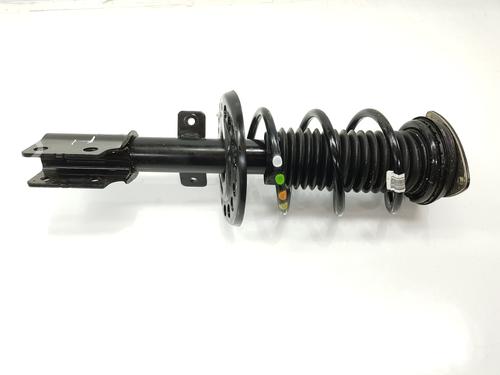 Schokbreker links voor OPEL ASTRA L Sports Tourer (O5) 1.2 (FRHNSL, FRHNSR) (131 hp) 25382571