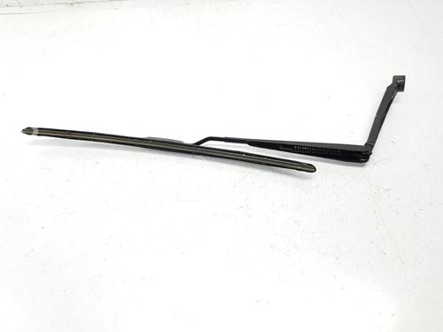 Used Front windshield wiper arm TOYOTA HILUX VIII Pickup (_N1_) 2.8 TD 4WD (GUN126) (204 hp) 12576646
