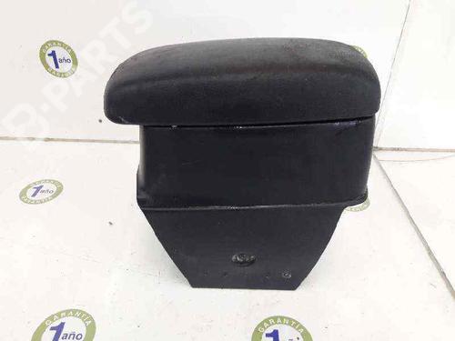 Used Armrest / Center console Armrest / Center console NISSAN TERRANO II (R20) 3.0 Di 4WD (154 hp) 7152657 7152657