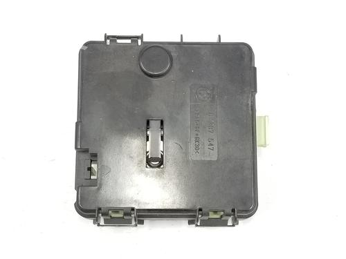Used Fuse box BMW X3 (E83) xDrive 30 d (218 hp) 12168637