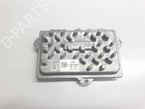 Used Lights ECU Lights ECU PEUGEOT 3008 II SUV (MC_, MR_, MJ_, M4_) Hybrid 180 (M4DGLU) (179 hp) 40155583 40155583