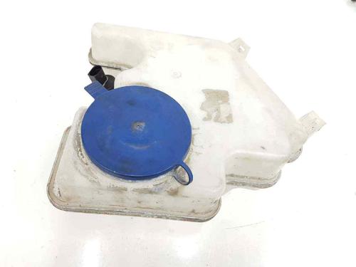 Used Windscreen washer tank Windscreen washer tank MERCEDES-BENZ B-CLASS Sports Tourer (W245) B 180 CDI (245.207) (109 hp) 7418293 7418293
