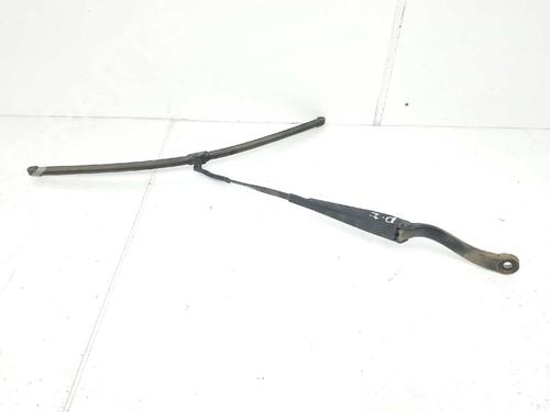 Used Front windshield wiper arm MERCEDES-BENZ C-CLASS (W204) C 200 CDI (204.007, 204.006) (136 hp) 4604786