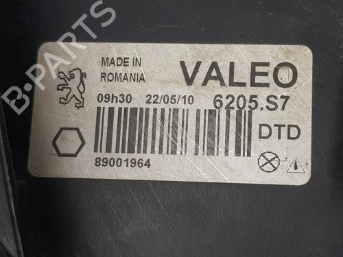 Right headlight PEUGEOT 206 Hatchback (2A/C) 1.4 LPG | BP15905988C29 