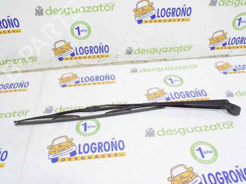 Used Front windshield wiper arm NISSAN TERRANO II (R20) 2.7 TDi 4WD (125 hp) 3657354