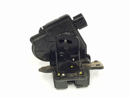 Used Tailgate lock TOYOTA VERSO (_R2_) 1.6 D4-D (WAR20_) (112 hp) 24203884
