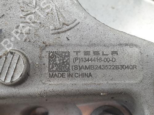 Left rear steering knuckle TESLA MODEL 3 (5YJ3) | BP38110248M27 - Image 4