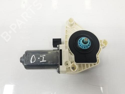 Used Left front window motor VW GOLF VII (5G1, BQ1, BE1, BE2) 1.6 TDI (105 hp) 8199130