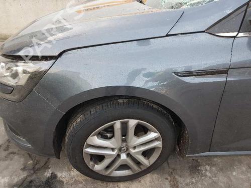 Clignotant avant gauche RENAULT MEGANE IV Hatchback (B9A/M/N_) 1.5 dCi 110 (B9A3) | BP11378988C32 