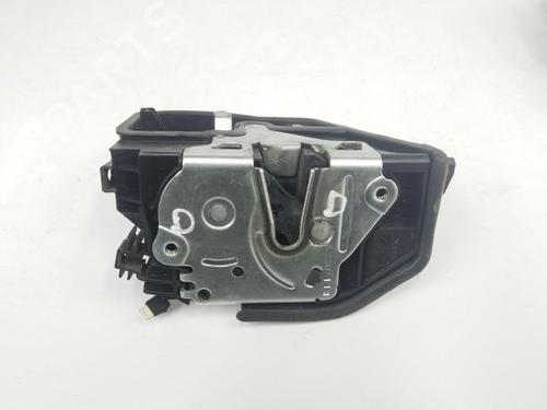 Serrure avant droite BMW 1 (F20) 118 d (143 hp) 10689282