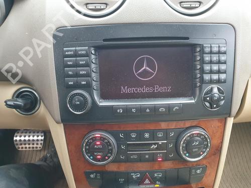 Front wiper motor MERCEDES-BENZ M-CLASS (W164) ML 320 CDI 4-matic (164.122) | BP11060756M29 