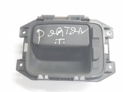 Used Tailgate handle MERCEDES-BENZ VITO Bus (W639) 115 CDI (639.701, 639.703, 639.705) (150 hp) 28355634