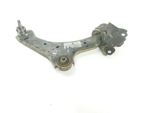 Used Right front suspension arm VOLVO V60 I (155) D3 (136 hp) 8303082