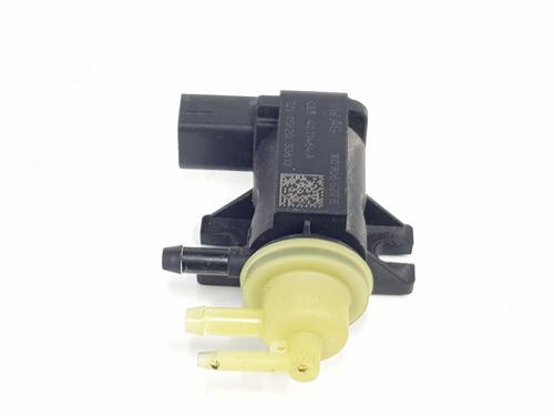 other-man-tge-bus-2017-33215173 main image