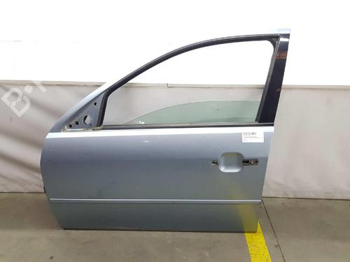Used Left front door FORD MONDEO III Turnier (BWY) 2.0 TDCi (130 hp) 5630489
