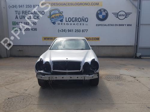 Brugte MERCEDES-BENZ E-CLASS T-Model (S210) E 300 T Turbo-D (210.225) 4563784