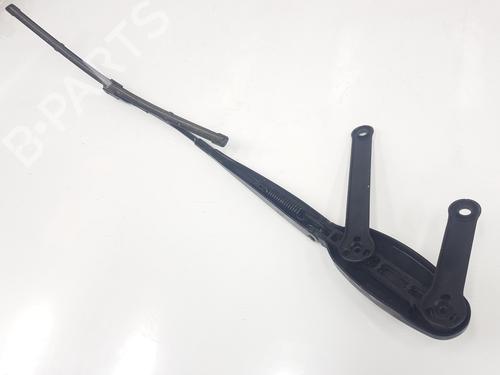 Used Front windshield wiper arm Front windshield wiper arm 36840143 36840143