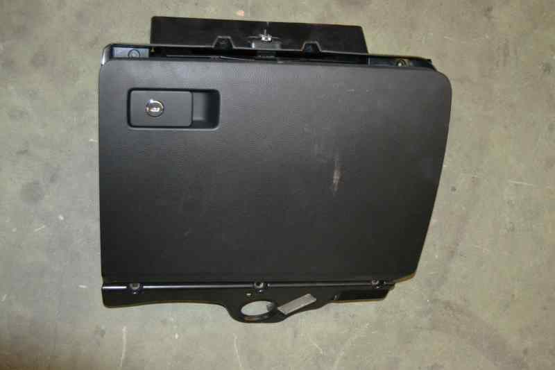 Glove box VW PASSAT B6 Variant (3C5) 2.0 TDI 16V 799100 BParts