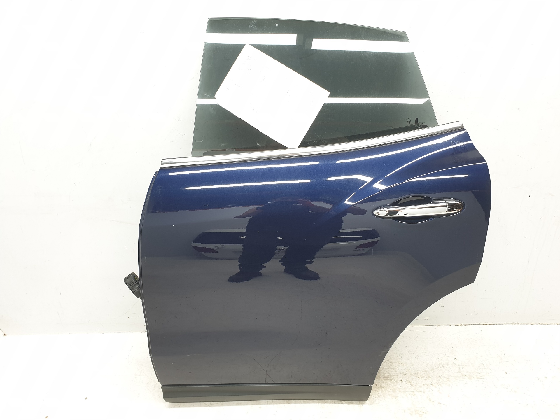 Left rear door – Maserati LEVANTE SUV (M161) (2016-2026)