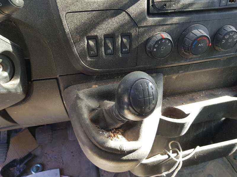 Fuse box RENAULT MASTER III Platform/Chassis (EV, HV, UV) 2.3 dCi 130