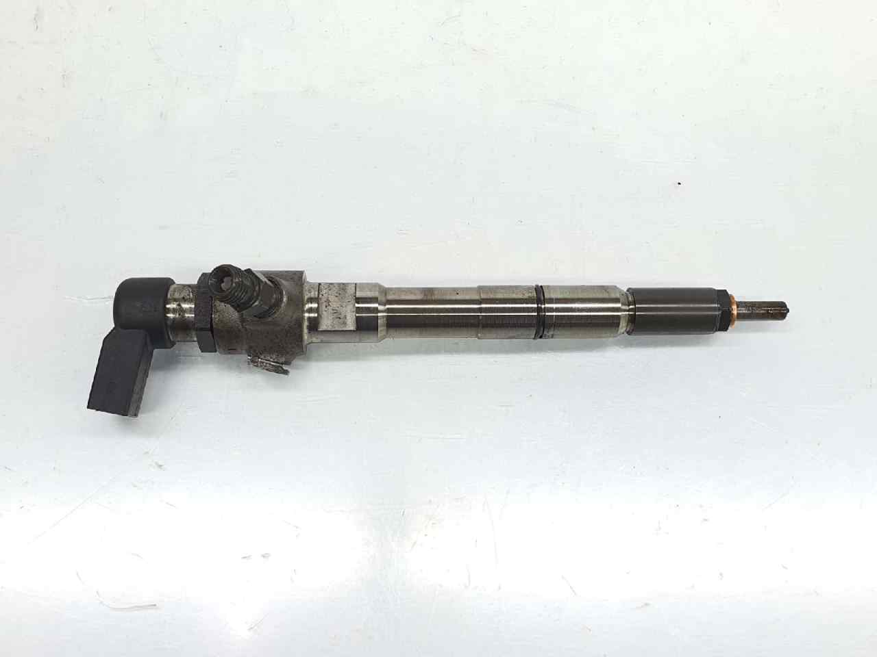 Injector VW GOLF VI (5K1) 1.6 TDI 7314298 | B-Parts