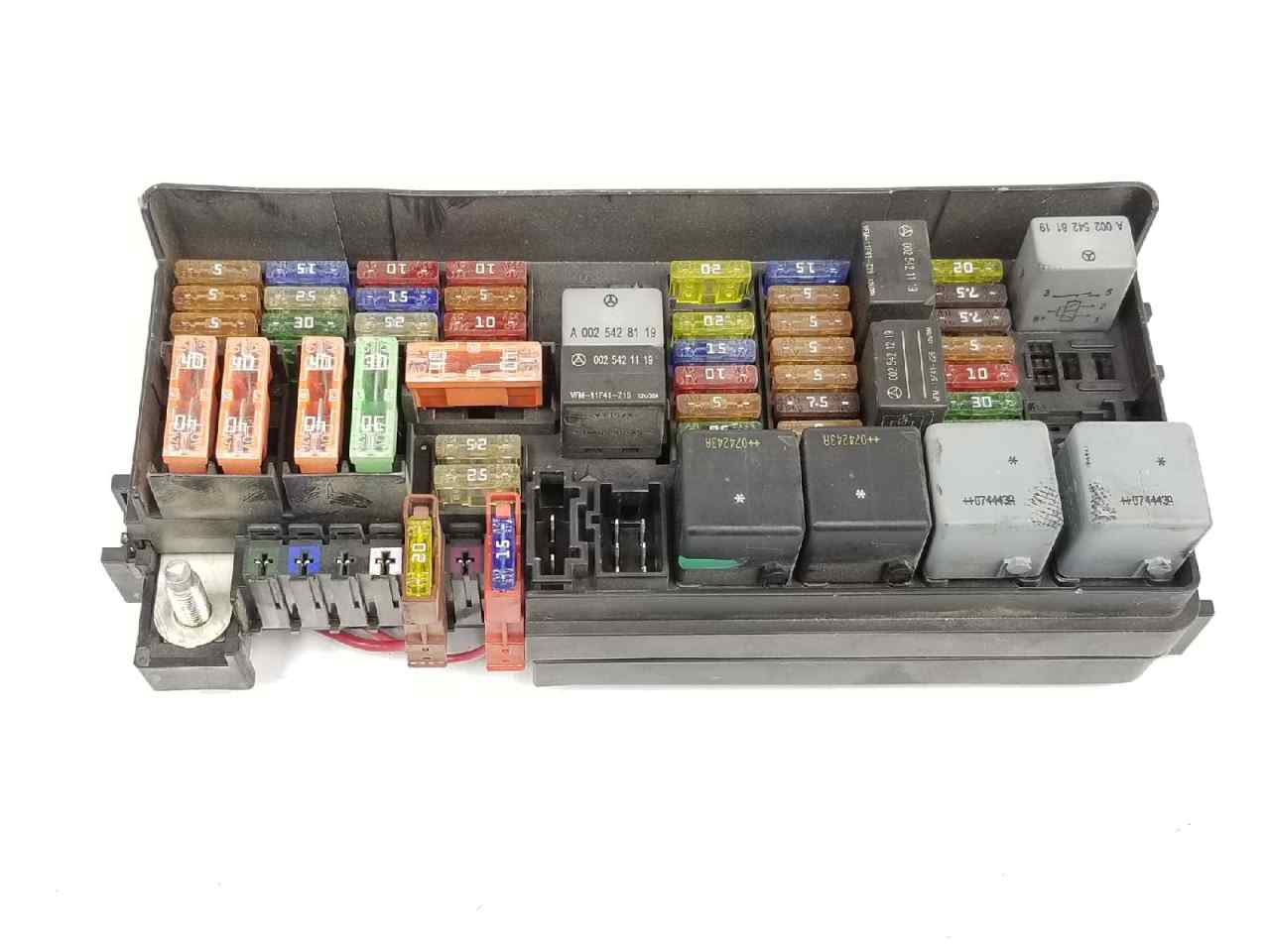 Ml W164 Plan Des Fusible Pour Mercedes Ml 320 Cdi Boîte à Fusibles MERCEDES-BENZ M-CLASS (W164) ML 320 CDI 4-matic (164.