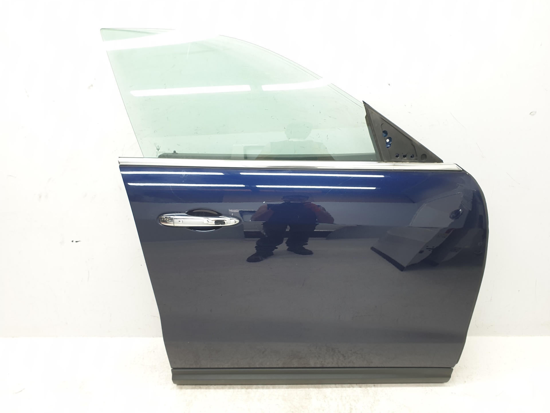 Right front door – Maserati LEVANTE SUV (M161) (2016-2026)