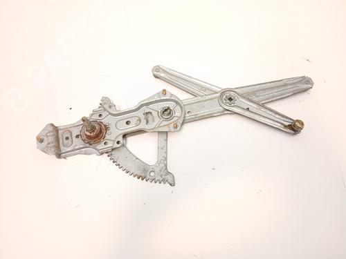Rudehejsemekanisme Højre bagtil Rudehejsemekanisme Højre bagtil PEUGEOT 205 II (20A/C) 1.4 (75 hp) 37427358 37427358