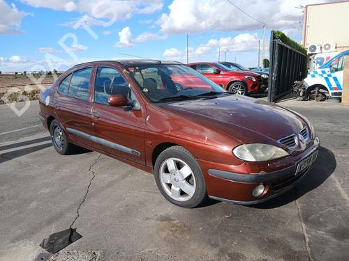 Used Parts RENAULT MEGANE I Classic (LA0/1_) 1.6 16V (LA00, LA04, LA0B, LA11, LA16, LA19, LA1J, LA1K,... (107 hp) 4215380