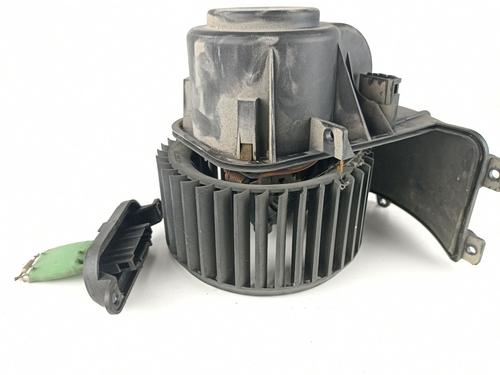 Heater blower motor VW TRANSPORTER T5 Van (7HA, 7HH, 7EA, 7EH) 1.9 TDI | BP9861870M62 