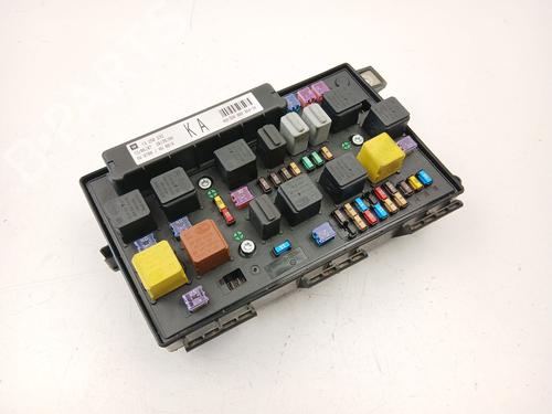 Used Fuse box OPEL ASTRA H (A04) 1.7 CDTI (L48) (100 hp) 27996929