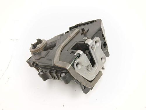 rear-left-lock-renault-captur-ii-hf_-2020-38538874 main image
