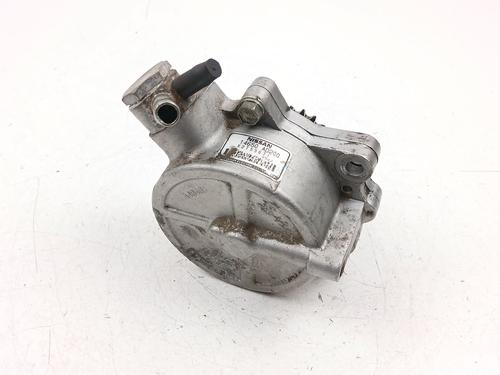 Used Vacuum pump NISSAN ALMERA II Hatchback (N16) 2.2 Di (110 hp) 30685306