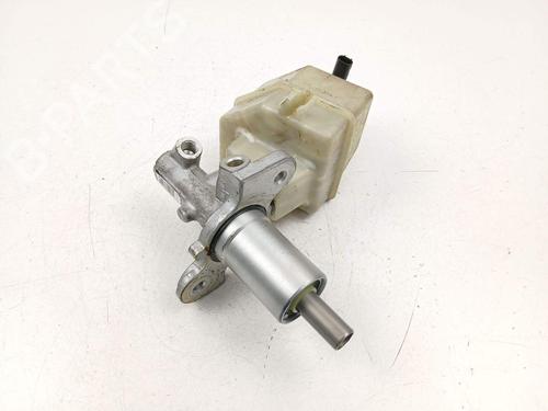 Used Brake master cylinder Brake master cylinder 37441904 37441904
