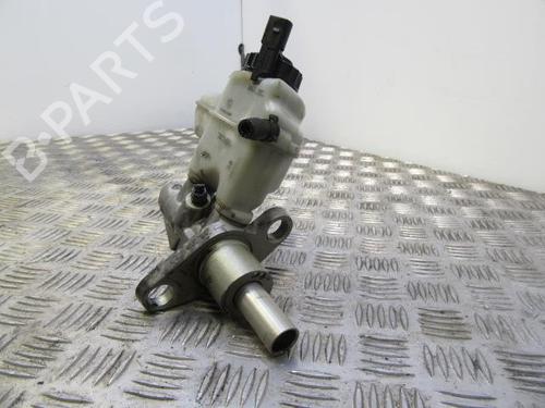 Used Brake master cylinder Brake master cylinder 37441297 37441297