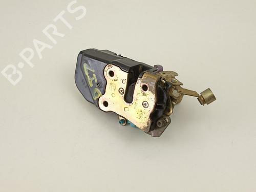 Used Front left lock CHRYSLER VOYAGER IV (RG, RS) 2.5 CRD (141 hp) 13903224