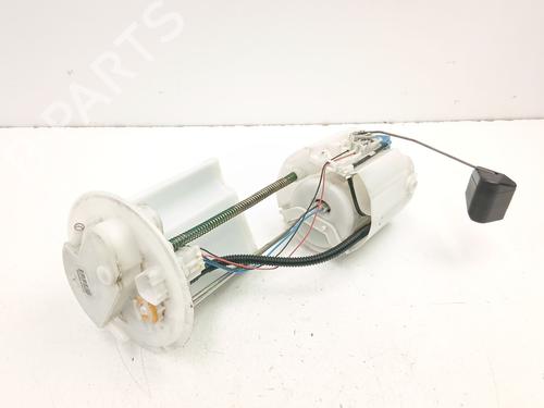 Used Fuel pump Fuel pump TOYOTA YARIS (_P13_) 1.5 Hybrid (NHP130_, NHP130) (101 hp) 33399602 33399602
