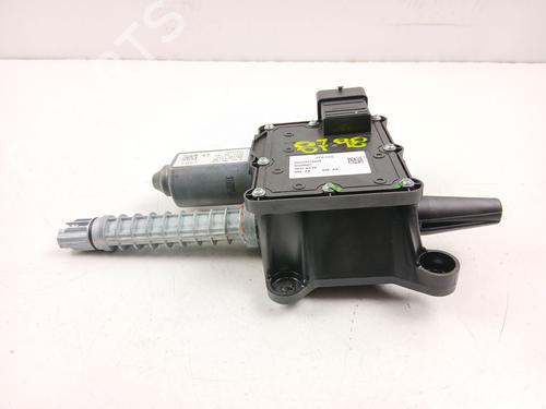 Electric handbrake PEUGEOT 5008 (0U_, 0E_) 2.0 HDi 150 / BlueHDi 150 | BP29814399E5
