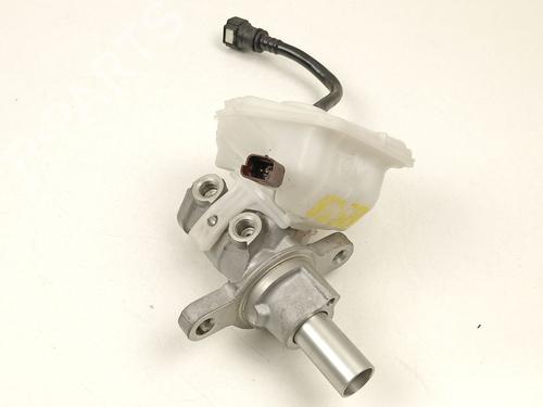 Used Brake master cylinder Brake master cylinder 37441769 37441769