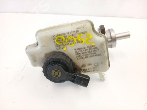 Brake master cylinder VW GOLF V (1K1) 2.0 TDI | BP37442056M77  - Image 5