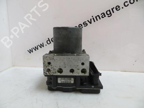 Used ABS pump RENAULT SCÉNIC II (JM0/1_) 1.9 dCi (JM0G, JM12, JM1G, JM2C) (120 hp) 20117417