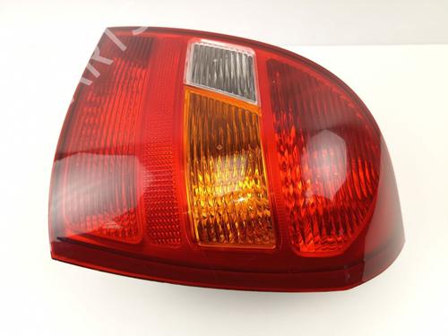Right taillight HYUNDAI ELANTRA III Saloon (XD) 2.0 CRDi | BP12207028C35 