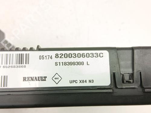 Fuse box RENAULT MEGANE II Saloon (LM0/1_) 1.9 dCi (LM0G, LM1G, LM2C) | BP28112806E1 